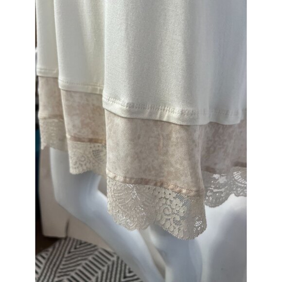 Lori Goldstein LOGO Womens Ivory Tunic Top With Lace Hem Detail Size 1X Soft Str - Picture 7 of 16